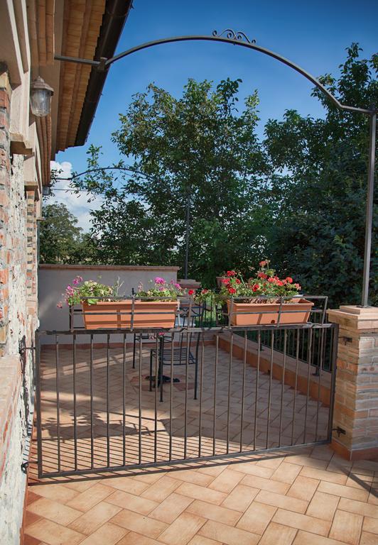 Don Carlo Agriturismo Di Charme Bio Villa Le Pioppe ภายนอก รูปภาพ